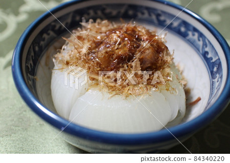 Whole onion lentin Whole onion lentin 84340220