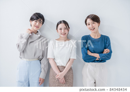 3 female team portrait 84348434