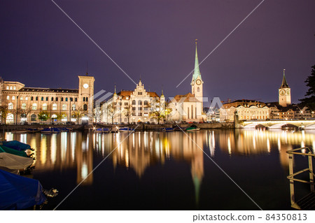 panorama of Zurich city center with Frau Munster and Grossmunster 84350813