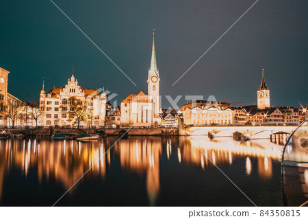 panorama of Zurich city center with Frau Munster and Grossmunster panorama of Zurich city center with Frau Munster and Grossmunster 84350815
