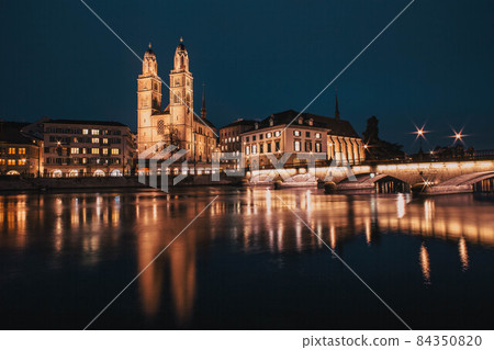 panorama of Zurich city center with Frau Munster and Grossmunster 84350820