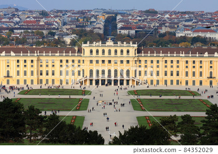 Schonbrunn Schonbrunn 84352029