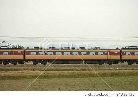 Hokuriku Main Line Mikawa-Kaga Kasama JR West 485 series A06 formation (Kyoto) ⑦ Moha 485-190 Sea side 84355433