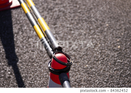 Triangular cone, pylon, tip, up 84362452