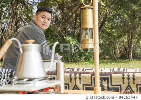 年輕人,露營,露營,旅遊,愛好,休閒,休閒,戶外,露營裝備,韓語 年輕人,露營,露營,旅遊,愛好,休閒,休閒,戶外,露營裝備,韓語 84363447