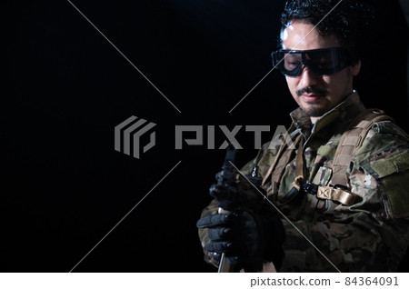 A cool captain-like man who does not fit in the frame of survival games 84364091