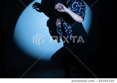 Alafor周圍迴盪著昭和花紋包袱皮的強盜形象 有復制空間 84364109