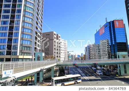 A group of condominiums around the Tomigaya intersection A group of condominiums around the Tomigaya intersection 84364769
