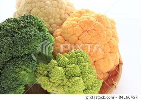 Romanesco broccoli cauliflower Romanesco broccoli cauliflower 84366457