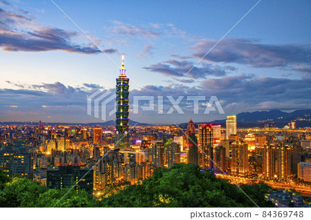 Taiwan Taipei 101 dusk Taiwan Taipei 101 dusk 84369748