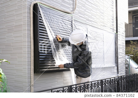 治愈獨立屋百葉窗的畫家 治愈獨立屋百葉窗的畫家 84371102