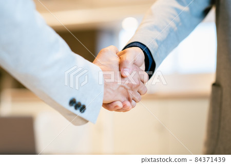 抖商（部分）拍攝合作：WEEK Shibadaimon（Sun Frontier Fudousan） 84371439