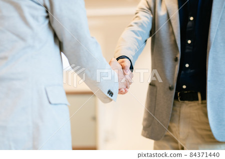 抖商（部分）拍攝合作：WEEK Shibadaimon（Sun Frontier Fudousan） 84371440