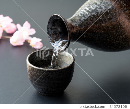 Sake pouring sake bottle Tokkuri Inoguchi 84372106