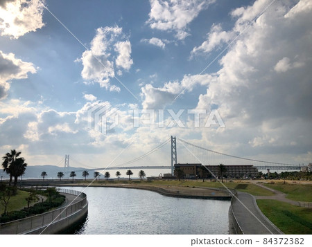 Akashi Kaikyo Bridge and the sky Akashi Kaikyo Bridge and the sky 84372382