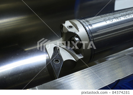 Anti-vibration shank for boring with exchangeable boring head 84374281