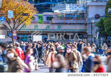 日本東京城市景觀 11 月·震撼世界 ... 抗 Wa 的超新突變株。澀谷的老人 Zoro Zoro = 28th 日本東京城市景觀 11 月·震撼世界 ... 抗 Wa 的超新突變株。澀谷的老人 Zoro Zoro = 28th 84375924