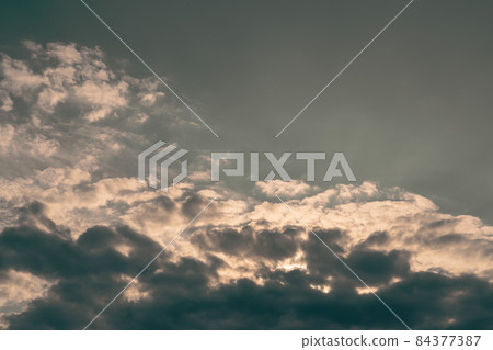 雲 84377387