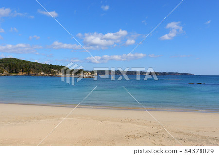 白沙灘。氣仙沼大島的“田中濱”。宮城縣氣仙沼市。 84378029