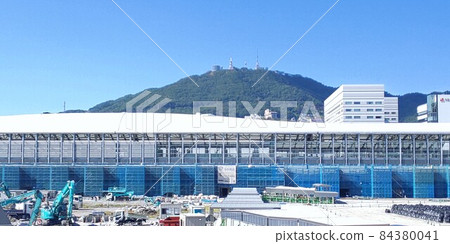 Inasayama and Nagasaki Station under construction 84380041