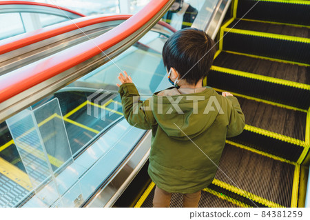 自動扶梯兒童手部零件 84381259