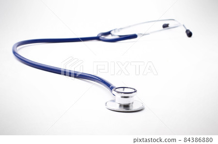 stetoskop on a white background stetoskop on a white background 84386880