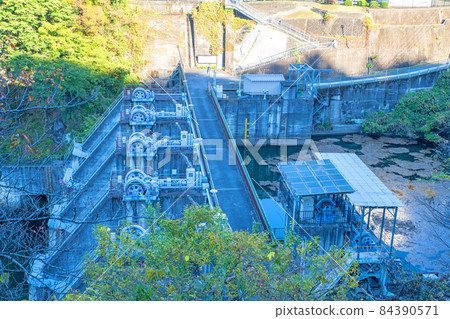 Takatsudo Dam Omama Autumn scenery 84390571