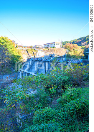 高津堂大壩秋景 84390693