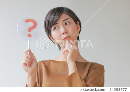 一個表達“你為什麼要一盤Hatena?”的女人1 一個表達“你為什麼要一盤Hatena?”的女人1 84393777