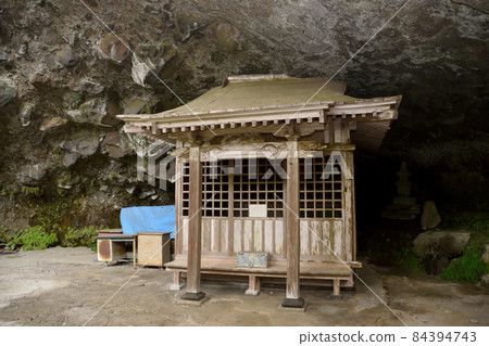 岩洞 岩洞 84394743