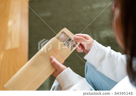 Money and women Money and women 84395148