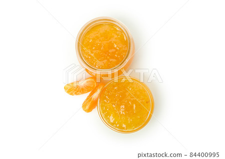 Mandarin jam and ingredients isolated on white background Mandarin jam and ingredients isolated on white background 84400995
