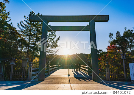 Asahi rising from Ise Jingu Naiku Ujibashi Torii 84401072