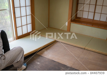 更換榻榻米的狀態 更換榻榻米的狀態 84407939