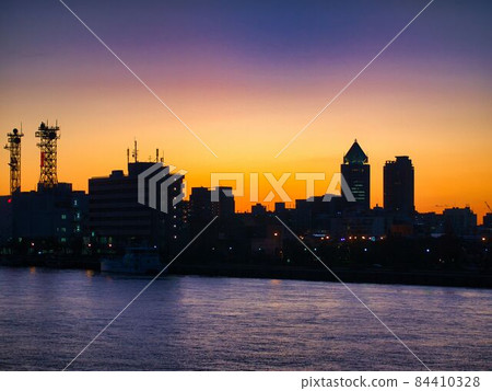 新潟市 Toki Messe 的夜景 84410328