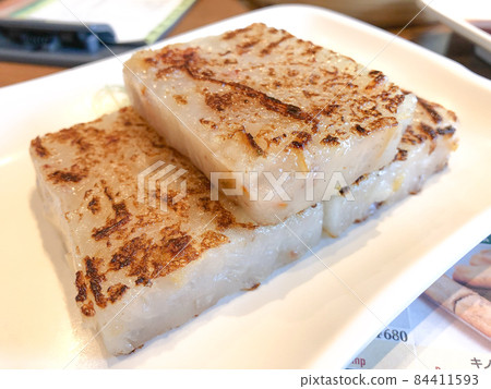 Hong Kong dim sum, radish cake 84411593