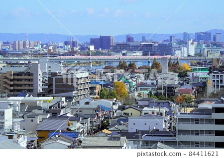 Hello Kitty Shinkansen (between Shin-Osaka and Shin-Kobe) 84411621