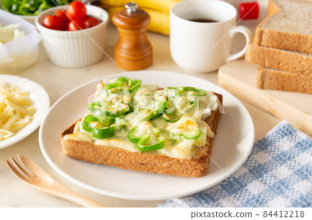 Pizza toast with whole grain bread, breakfast with pizza toast, bran bread 84412218