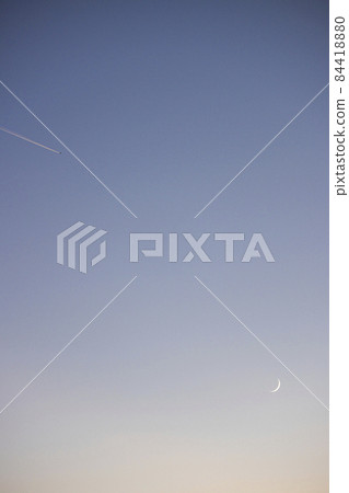 新月和暮光中的尾跡 84418880