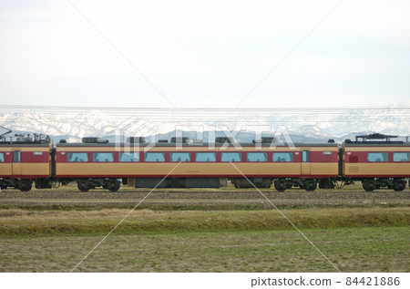 Hokuriku Main Line Mikawa-Kaga Kasama JR West 485 series A10 formation (Kyoto) ⑦ Moha 485-119 Sea side 84421886