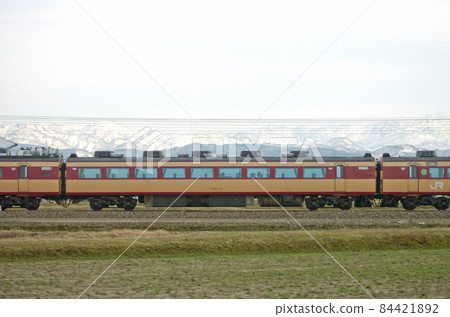 Hokuriku Main Line Mikawa-Kaga Kasama JR West 485 series A10 formation (Kyoto) ② Moha 485-251 sea side Hokuriku Main Line Mikawa-Kaga Kasama JR West 485 series A10 formation (Kyoto) ② Moha 485-251 sea side 84421892