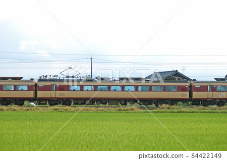 北陸本線 石戶-福岡 JR 西 489 系列 H02 編隊（金澤）② 茂葉 488-14 海邊 84422149