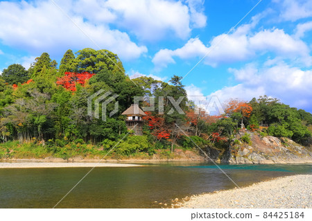 [愛媛縣] 秋天的花柳山莊 84425184