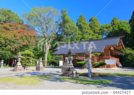 [Ehime Prefecture] Ozu Shrine in fine weather 84425427