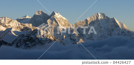 Kangtega and Thamserku, view from Kala Patthar Kangtega and Thamserku, view from Kala Patthar 84426427