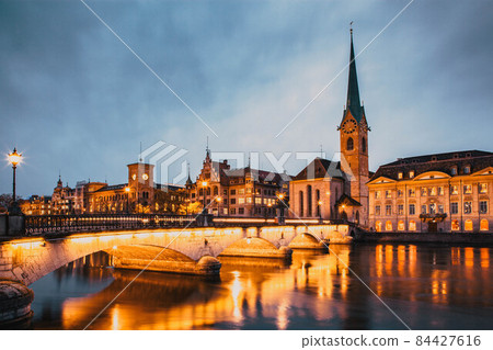 panorama of Zurich city center with Frau Munster and Grossmunster 84427616