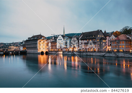 panorama of Zurich city center with Frau Munster and Grossmunster 84427619