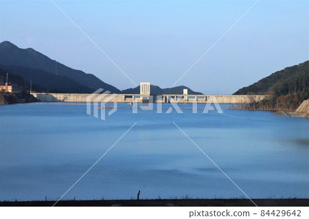 Gokayama dam lake Gokayama dam lake 84429642