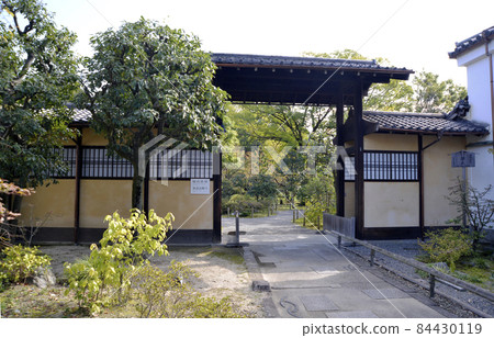 Wataruen Garden North Exit, Shimogyo Ward, Kyoto City Wataruen Garden North Exit, Shimogyo Ward, Kyoto City 84430119