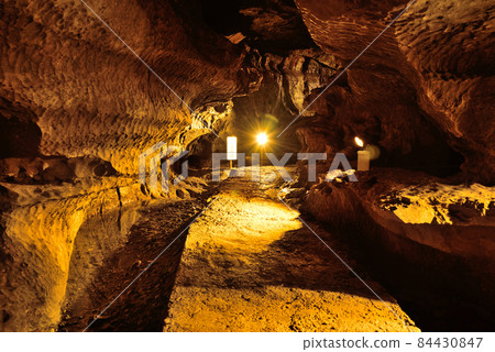 <Hinohara caves> Mitsunogawa ___ ___ 0 84430847